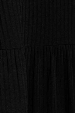 Geribbelde Smock Jurk Met Korte Mouwen In Zwart -NAOMI Kleding Winkel 063cc343 a108 49 137244 Z