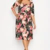 YOURS LONDON - Jurk Met Bloemen, Vierkante Hals En Tailleband In Zwart & Roze -NAOMI Kleding Winkel 19a7d24e d2d9 46 161792 B