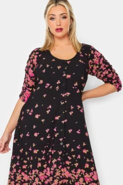 LIMITED COLLECTION - Midaxi-jurk Met Bloemetjes & Knopen In Zwart En Roze -NAOMI Kleding Winkel 19f6fdf5 b3f2 4d 214816 D