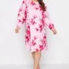 YOURS LONDON - Shift-jurk Met Bloemenprint & Lange Mouwen In Roze 2 YOURS LONDON - Shift-jurk Met Bloemenprint & Lange Mouwen In Roze -NAOMI Kleding Winkel 1cc41a2e 1788 45 161475 A