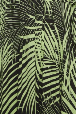 YOURS - Maxi-jurk Met Bladerprint, Omslag & Korte Mouwen In Groen -NAOMI Kleding Winkel 1e6804ac be3c 43 301603 Z