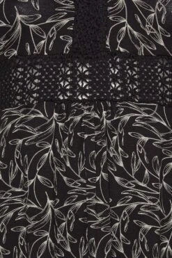 YOURS - Midi-jurk Met Bloemmotief, V-hals En Kant Detail In Zwart -NAOMI Kleding Winkel 2242838e 3b00 47 301887 Z