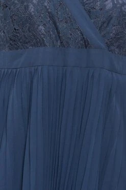 YOURS LONDON - Midi-jurk Met Omslag, Kant & Plissérok In Donkerblauw -NAOMI Kleding Winkel 2588c218 cf40 48 161898 Z