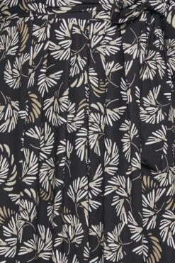 YOURS - Maxi-jurk Met Bladerprint & Korte Mouwen In Zwart -NAOMI Kleding Winkel 2e2eab1c 0a0b 4b 302073 Z