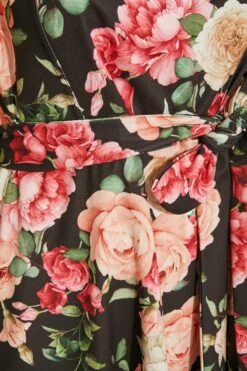 YOURS LONDON - Jurk Met Bloemen, Vierkante Hals En Tailleband In Zwart & Roze -NAOMI Kleding Winkel 3565ea88 d841 4c 161792 Z