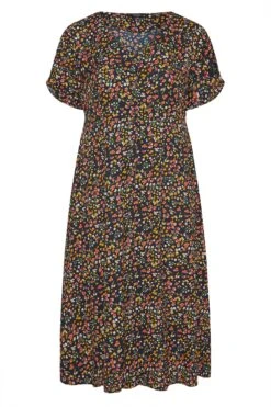 LIMITED COLLECTION - Curve Lange Jurk Met Bloemetjes En Knopen In Donkerblauw 12 LIMITED COLLECTION - Curve Lange Jurk Met Bloemetjes En Knopen In Donkerblauw -NAOMI Kleding Winkel 358d66b0 86b2 49 217021 Z