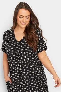 LIMITED COLLECTION - Maxi-jurk Met Madeliefjesprint & Plooidetail In Zwart -NAOMI Kleding Winkel 4919339b 0352 40 214475 D