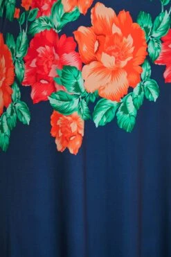 Maxi-jurk Met Bloemenprint & Cami-bandjes In Donkerblauw -NAOMI Kleding Winkel 4e77adc3 2e35 42 300981 Z