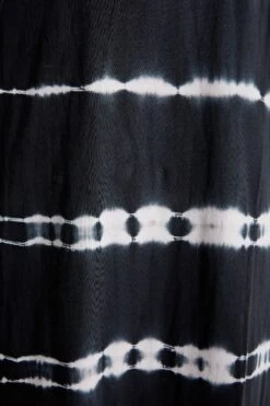 Lange Mouwloze Jurk Met Tie-dye Print In Zwart 11 Lange Mouwloze Jurk Met Tie-dye Print In Zwart -NAOMI Kleding Winkel 5ad28a9c b54f 40 137161 Z