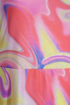 LIMITED COLLECTION - Cami-jurk Met Marmerprint & Zijsplit In Roze -NAOMI Kleding Winkel 61dc8de9 be8d 4b 214663 Z