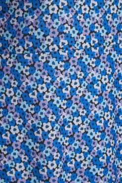 LIMITED COLLECTION - Maxi-jurk Met Bloemetjes, Vierkante Hals & Lange Mouwen In Blauw -NAOMI Kleding Winkel 6f3381f5 764a 46 214988 Z