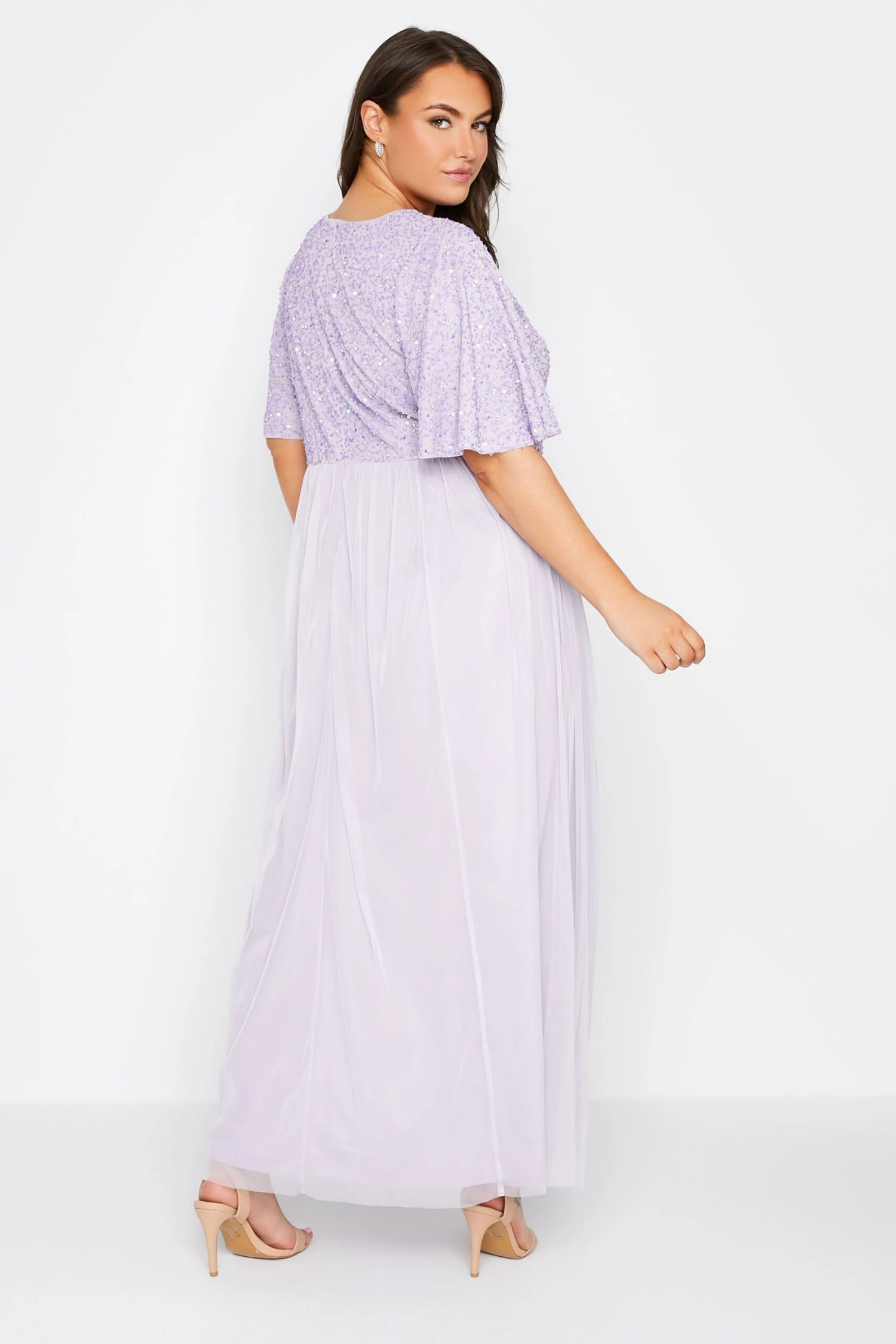 LUXE - Maxi-jurk Met Pailletten Op Het Bovenlijfje & Engelmouwen In Lila 4 LUXE - Maxi-jurk Met Pailletten Op Het Bovenlijfje & Engelmouwen In Lila - Afbeelding 2