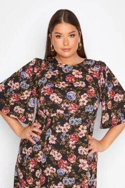 Midi-jurk Met Bloemenprint & Zijsplit In Zwart En Roze -NAOMI Kleding Winkel 7945de7c 758a 45 173813 D