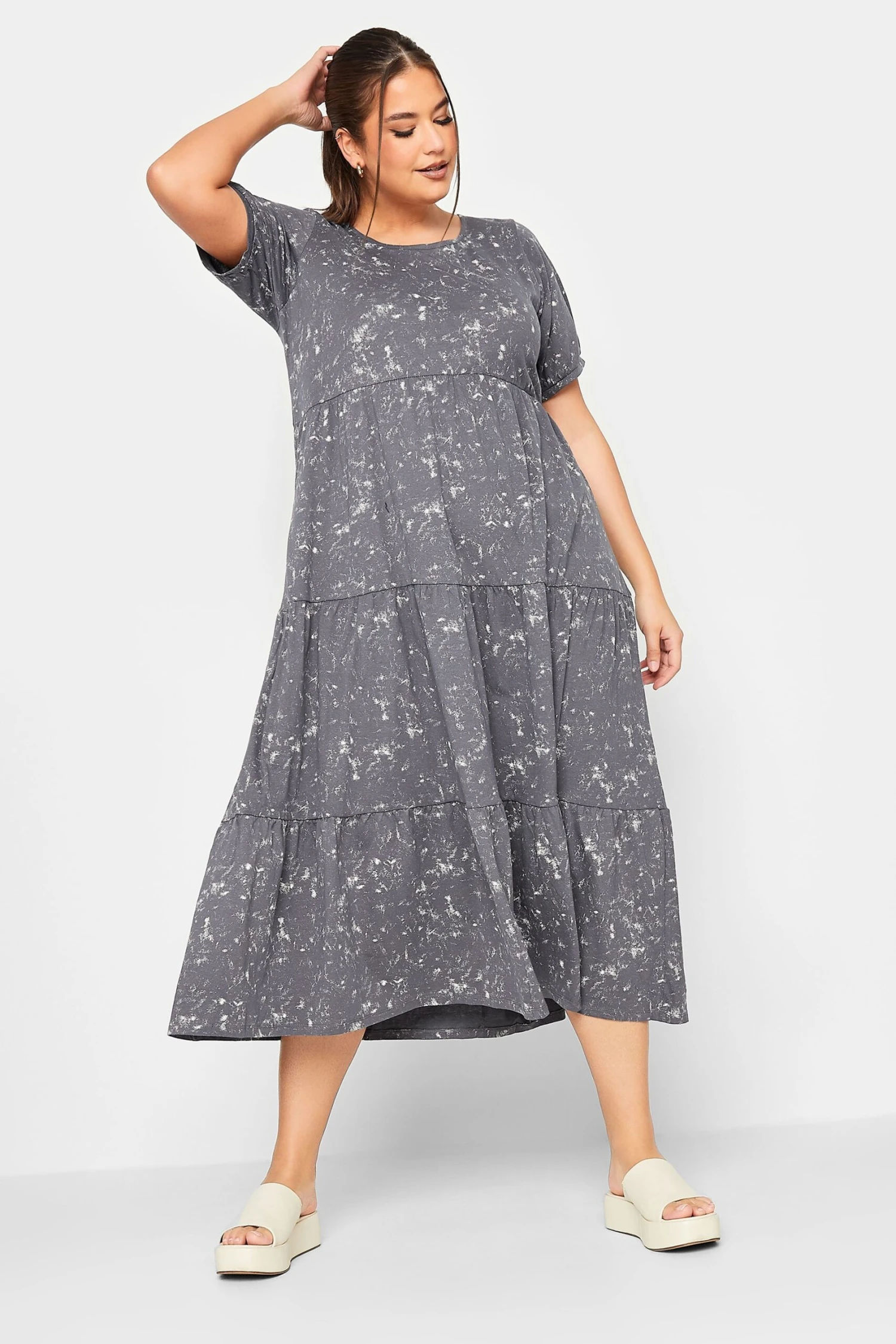 LIMITED COLLECTION - Aangerimpelde Jurk Met Lagen In Grijze Acid Wash 3 LIMITED COLLECTION - Aangerimpelde Jurk Met Lagen In Grijze Acid Wash