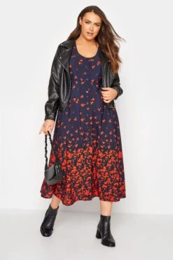 LIMITED COLLECTION - Curve Midaxi-jurk Met Bloemetjes & Knopen In Donkerblauw