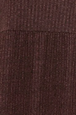 Geribbelde Midi-jurk Met Ruchezoom In Bordeauxrood -NAOMI Kleding Winkel 98c5428e 5461 49 301500 Z