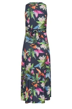 YOURS LONDON - Mouwloze Maxi-jurk Met Tropische Print & Knoopdetail In Donkerblauw 13 YOURS LONDON - Mouwloze Maxi-jurk Met Tropische Print & Knoopdetail In Donkerblauw -NAOMI Kleding Winkel a074c514 65cb 4c 162142 Y