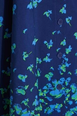 LIMITED COLLECTION - Midaxi-jurk Met Bloemetjes & Knopen In Donkerblauw 11 LIMITED COLLECTION - Midaxi-jurk Met Bloemetjes & Knopen In Donkerblauw -NAOMI Kleding Winkel a2fed850 c424 4d 214817 Z