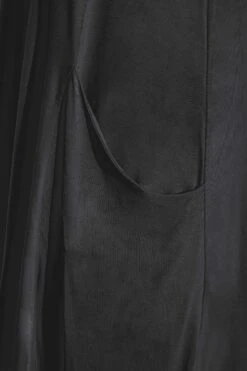 Mouwloze Midi-jurk Met Zakken In Zwart -NAOMI Kleding Winkel a82190b6 7800 44 137189 Z