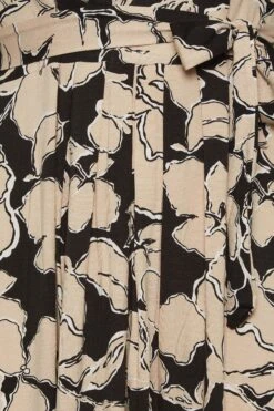 YOURS - Maxi-jurk Met Bloemmotief & Strikdetail In Zwart/beige -NAOMI Kleding Winkel a83de9d8 4565 45 137435 Z