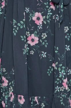 YOURS LONDON - Maxi-jurk Met Bloemmotief & Ruches Langs Zoom In Donkerblauw -NAOMI Kleding Winkel b2a92215 02aa 42 162106 Z