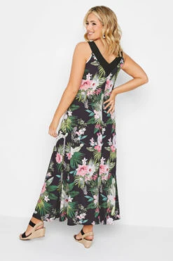 YOURS LONDON - Mouwloze Maxi-jurk Met Tropische Print In Zwart/groen 9 YOURS LONDON - Mouwloze Maxi-jurk Met Tropische Print In Zwart/groen -NAOMI Kleding Winkel b609cb94 cc12 48 162186 C
