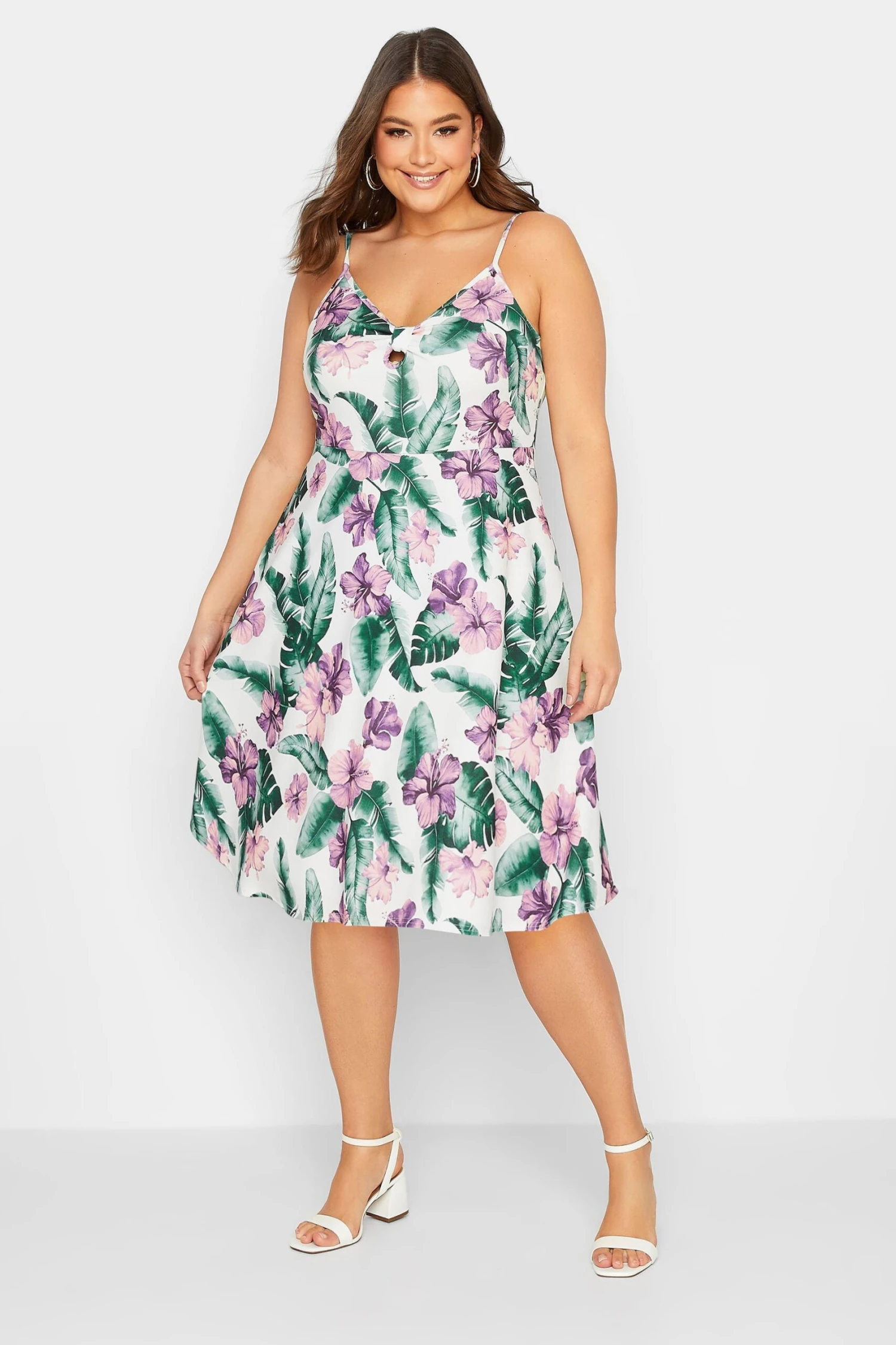 YOURS LONDON - Cami-jurk Met Tropische Print & Strikdetail In Wit/paars 4 YOURS LONDON - Cami-jurk Met Tropische Print & Strikdetail In Wit/paars - Afbeelding 2