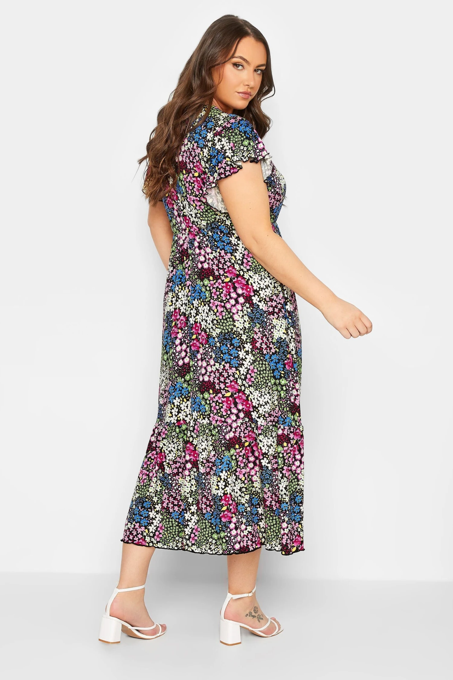 YOURS - Maxi-jurk Met Bloemmotief & Omslag In Zwart/groen 4 YOURS - Maxi-jurk Met Bloemmotief & Omslag In Zwart/groen - Afbeelding 2