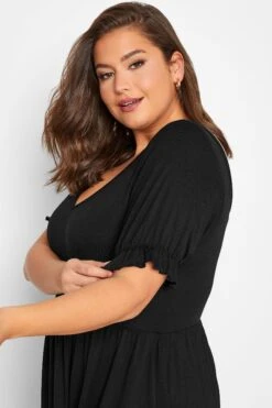 LIMITED COLLECTION - Aangerimpelde Mini-jurk Met Korte Mouwen In Zwart 11 LIMITED COLLECTION - Aangerimpelde Mini-jurk Met Korte Mouwen In Zwart -NAOMI Kleding Winkel bbcc38e3 4303 4f 215537 E