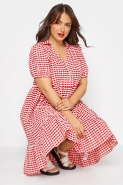 LIMITED COLLECTION - Aangerimpelde Jurk Met Gingham Ruit & Lange Achterkant In Rood 10 LIMITED COLLECTION - Aangerimpelde Jurk Met Gingham Ruit & Lange Achterkant In Rood -NAOMI Kleding Winkel c4d23c08 8b48 41 214400 D