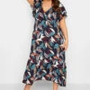 YOURS - Maxi-jurk Met Bladerprint & Omslag In Donkerblauw -NAOMI Kleding Winkel c68dfe76 9322 42 301906 B