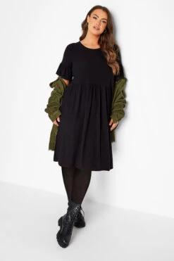 Geribbelde Smock Jurk Met Korte Mouwen In Zwart