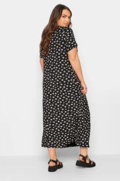 LIMITED COLLECTION - Maxi-jurk Met Madeliefjesprint & Plooidetail In Zwart -NAOMI Kleding Winkel da0081f5 6454 4d 214475 C