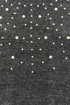 YOURS LUXURY - Soft Touch Trui-jurk Met Parels & Diamantjes In Donkergrijs 12 YOURS LUXURY - Soft Touch Trui-jurk Met Parels & Diamantjes In Donkergrijs -NAOMI Kleding Winkel e9d2ab31 bb0b 41 301278 Z