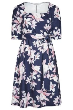 YOURS LONDON - Jurk Met Bloemen, Vierkante Hals En Tailleband In Donkerblauw -NAOMI Kleding Winkel eb54a02c 4e27 45 161258 F