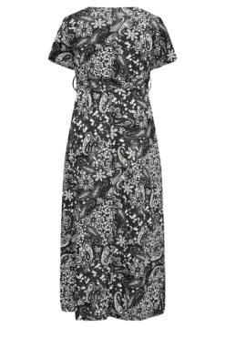 YOURS - Maxi-jurk Met Paisley Print & Korte Mouwen In Zwart -NAOMI Kleding Winkel ebf8022e 384b 47 302074 Y