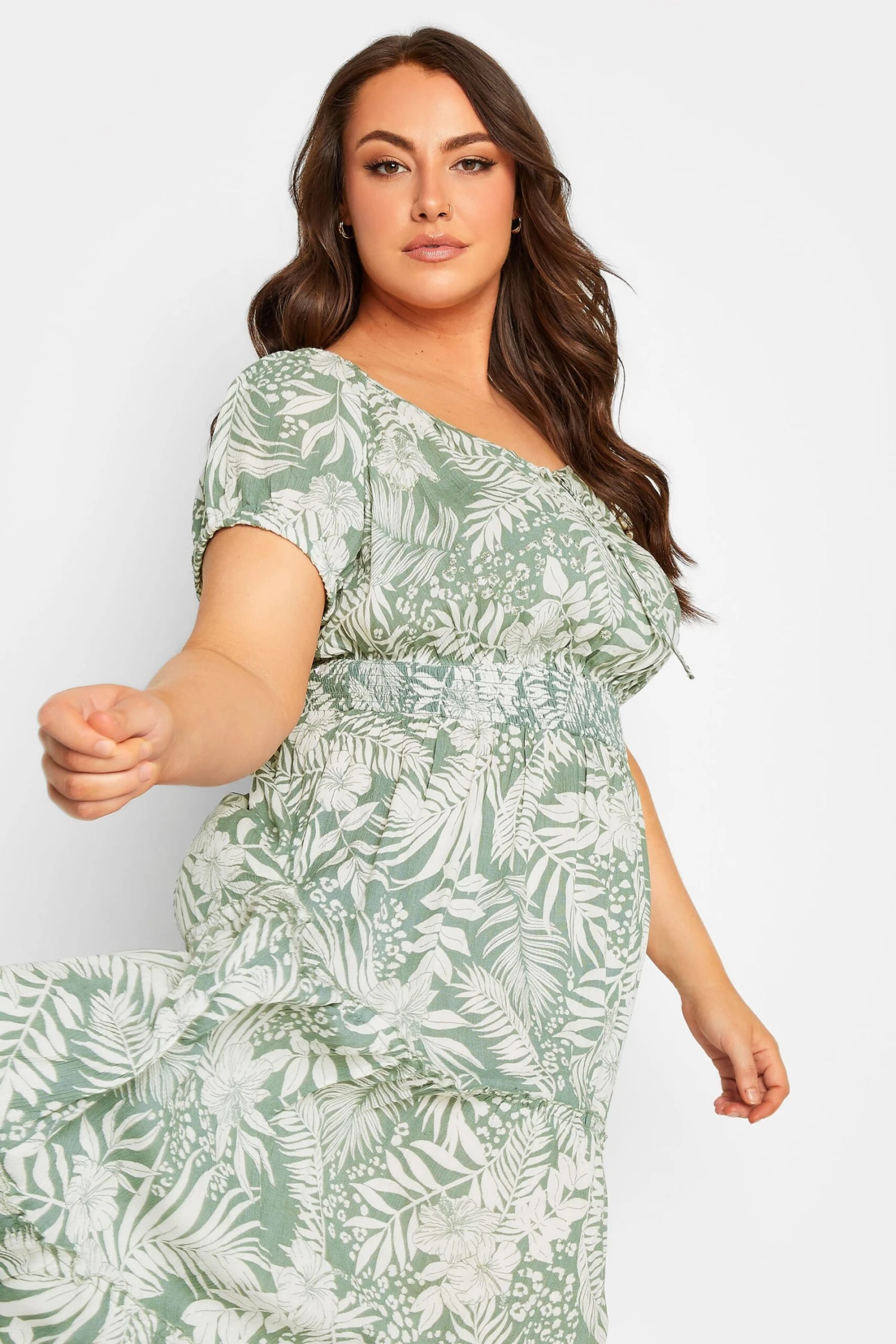 Maxi-jurk Met Bloemenprint, Elastische Taille & Bardot-hals In Groen 4 Maxi-jurk Met Bloemenprint, Elastische Taille & Bardot-hals In Groen - Afbeelding 3